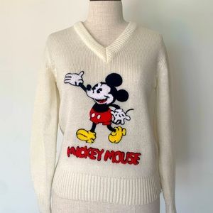VINTAGE✨ Mickey Mouse V-Neck Sweater